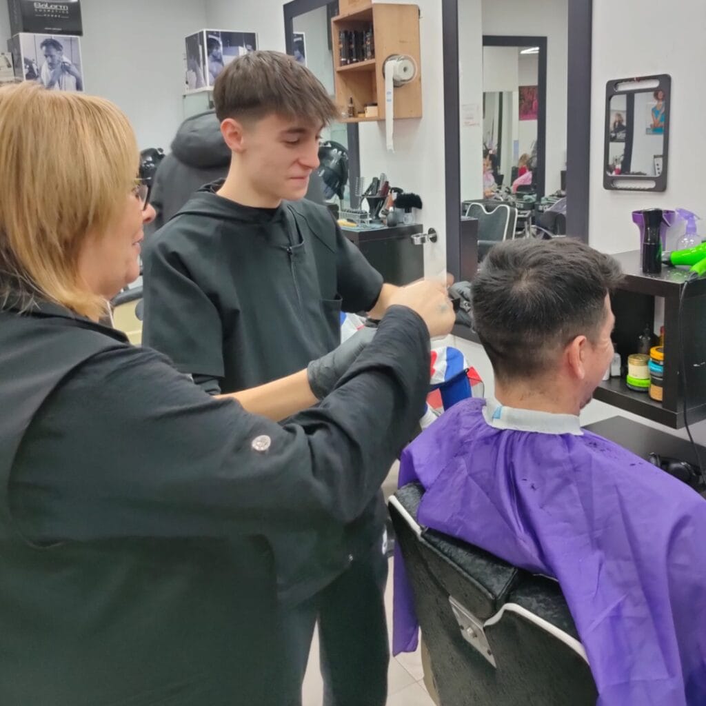 Formación en peluquería para caballero